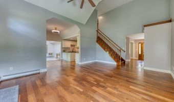 287 S Bear Hill Rd, Chaplin, CT 06235