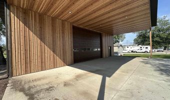 21 11th Ave W, Albia, IA 52531