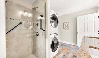 48 Ocean St, Belfast, ME 04915