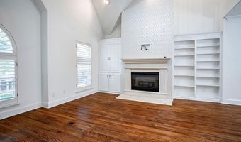 4144 Towne Green Cir, Addison, TX 75001