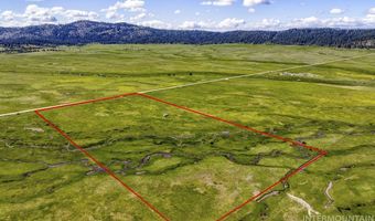 17 Gray Ln, Cascade, ID 83611