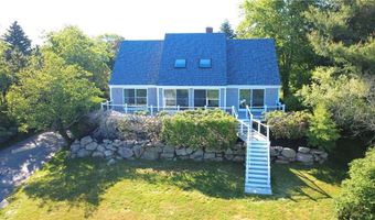 32 J H Dwyer Dr, Middletown, RI 02842
