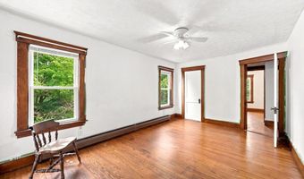 270 N Brookfield Rd, Barre, MA 01005