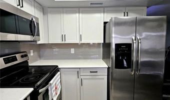 6008 FIREFLY Ln, Apollo Beach, FL 33572