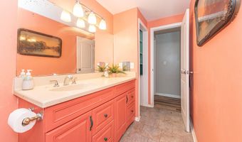275 Highlake Ave, Ann Arbor, MI 48103