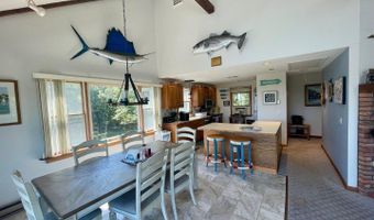 12 Lobsterville Rd, Aquinnah, MA 02535