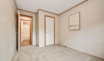 33 Old Bridge Ct, Effingham, NH 03882