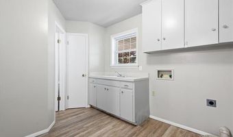 2360 Windsor Way, Bartlesville, OK 74006