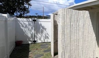 755 Kaipii St, Kailua, HI 96734