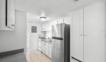 123 BLUE POINT Way 320, Altamonte Springs, FL 32701