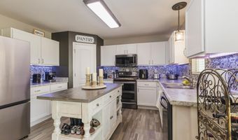 1398 N Gregg Dr, Albany, IN 47320