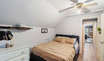 1317 Cable Ave, Beachwood, NJ 08722