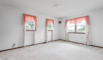 19701 163 St, Basehor, KS 66007