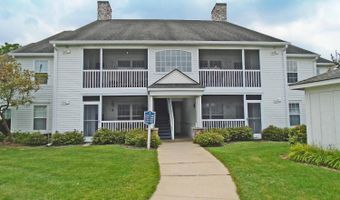 2800 S Knightsbridge Cir, Ann Arbor, MI 48105