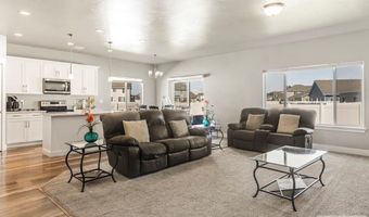 408 N Curlew Dr, Ammon, ID 83401
