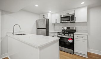 31 W 46TH St 1, Bayonne, NJ 07002