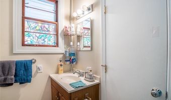 26 Columbia St, Ansonia, CT 06401