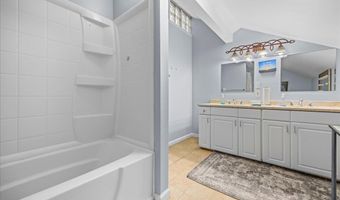 625 N Shore Rd, Absecon, NJ 08201