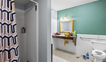 320 7th Ave E, Alexandria, MN 56308