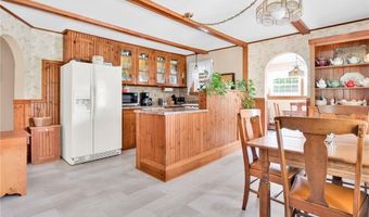 335 Eagle Peak Rd, Burrillville, RI 02859