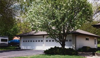 11621 Maple Springs Dr SE, Alexandria, MN 56308