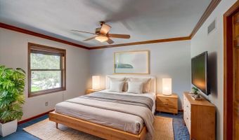 21 E Newhaven Cir, Madison, WI 53717