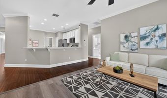 908 HILLY BEND Dr, Apopka, FL 32712
