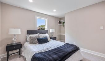 4914 22ND St N, Arlington, VA 22207