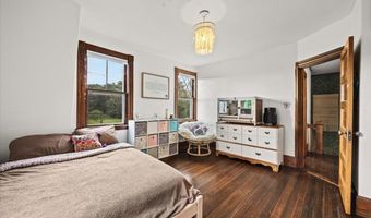 544 Main St, Acushnet, MA 02743