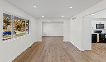 2301 Wedgewood Dr, Alton, IL 62002