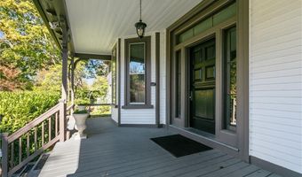 46 CHASTELLUX Ave M6, Newport, RI 02840