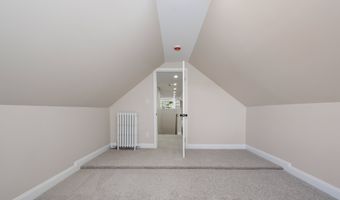 90 Battle St, Bristol, CT 06010