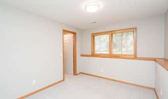 1212 NW Rolling Rock Rd, Ankeny, IA 50023