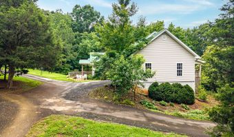 176 Big Oak Tree Rd NW, Adairsville, GA 30103
