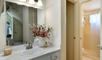2737 Lakeview Dr, Santa Rosa, CA 95405
