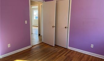 5 Lakeside Ave, Cranston, RI 02910