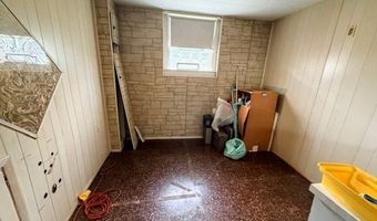 1685 Laurie Dr, Austintown, OH 44511