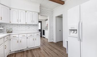 105 W Benton, Andrew, IA 52030