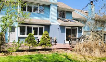 155 Coho Ln 155, Suffield, CT 06078