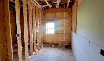38390 133rd St, Aberdeen, SD 57401