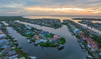 807 CHIPAWAY Dr, Apollo Beach, FL 33572
