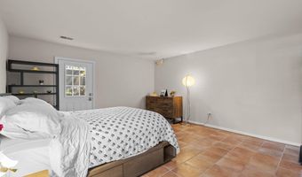 938 S ROLFE St, Arlington, VA 22204