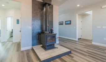 665 S Shelter Cove Dr, Big Water, UT 84741