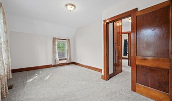 957 Cleveland Ave, Amherst, OH 44001