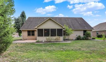 6686 Woodcrest Dr, Avon, IN 46123