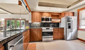 15552 Harrison Ave, Allen Park, MI 48101