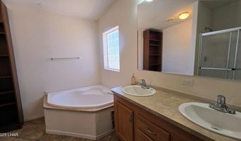5558 E Red Barrel Rd, Yucca, AZ 86438