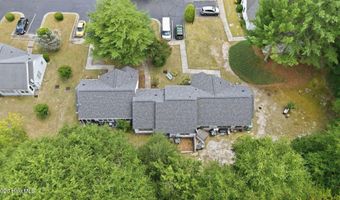 906 Cedar Ct, Aberdeen, NC 28315