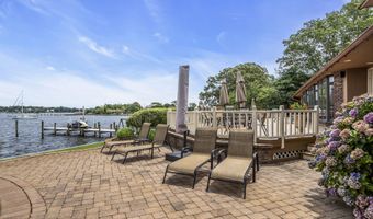 99 Holly Ln, Bayville, NJ 08721