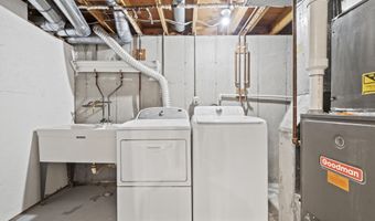 6040 Adacroft Dr SE, Ada, MI 49301